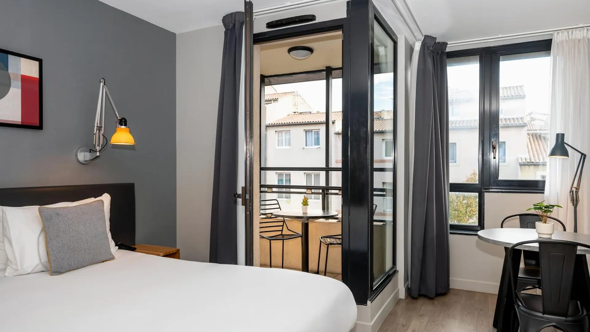 Staycity Aparthotels Marseille Centre Vieux Port 3*,  צרפת