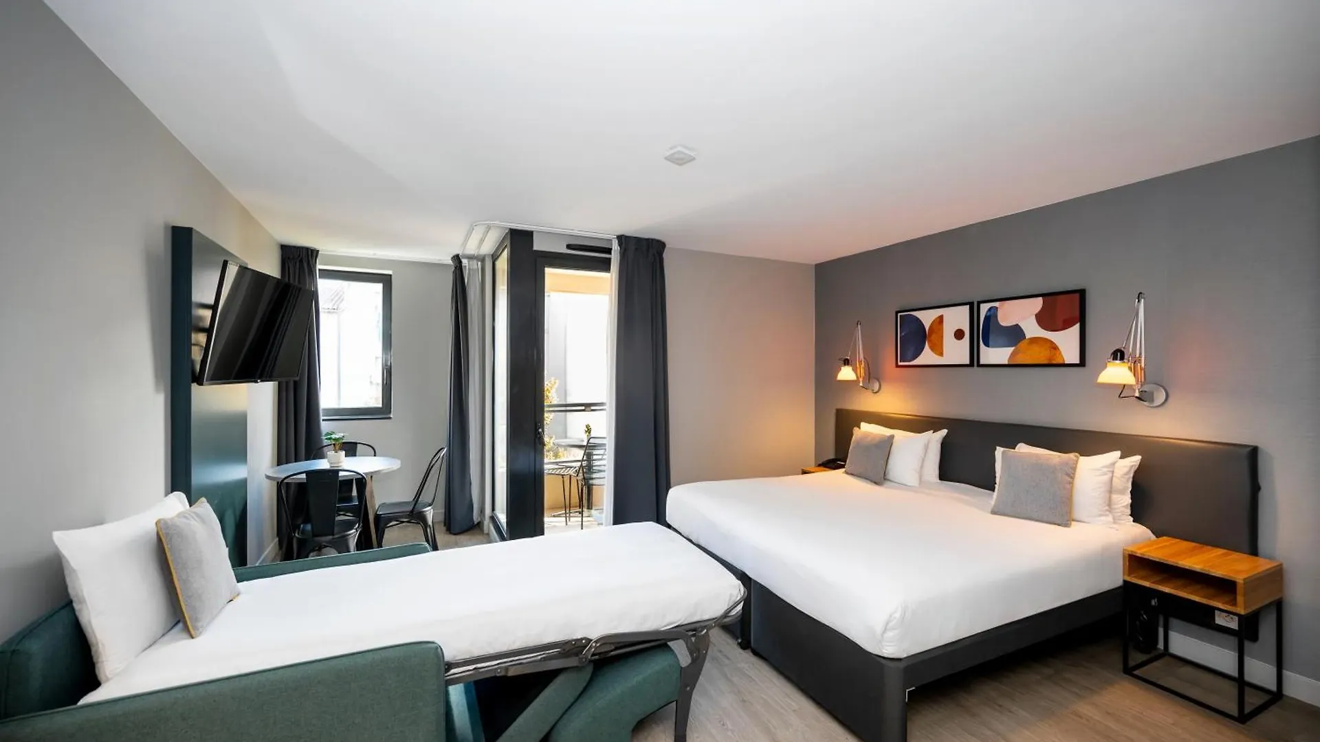 Staycity Aparthotels Marseille Centre Vieux Port 3*,