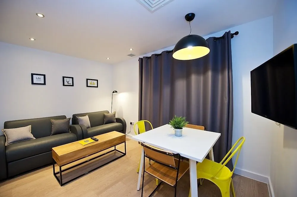 Staycity Aparthotels Marseille Centre Vieux Port 3*,  צרפת