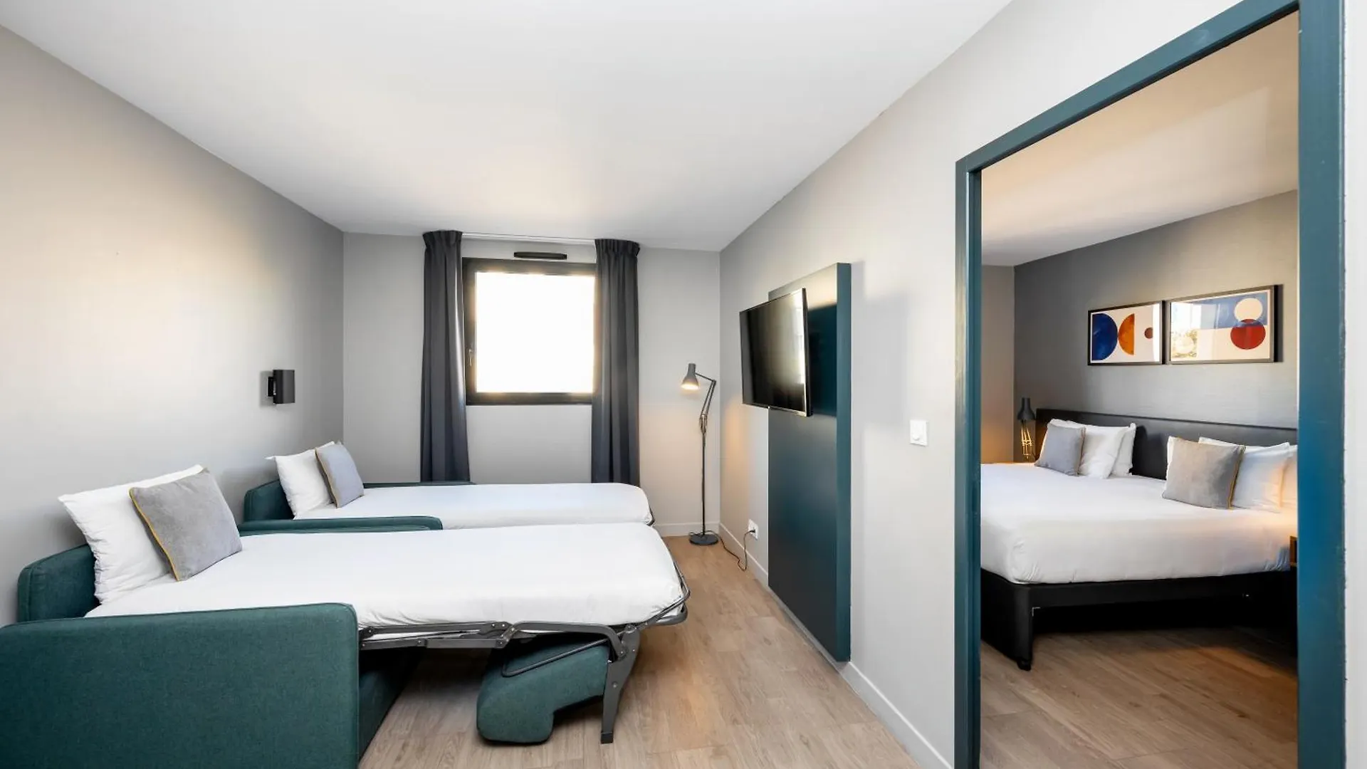 Staycity Aparthotels Marseille Centre Vieux Port 3*,