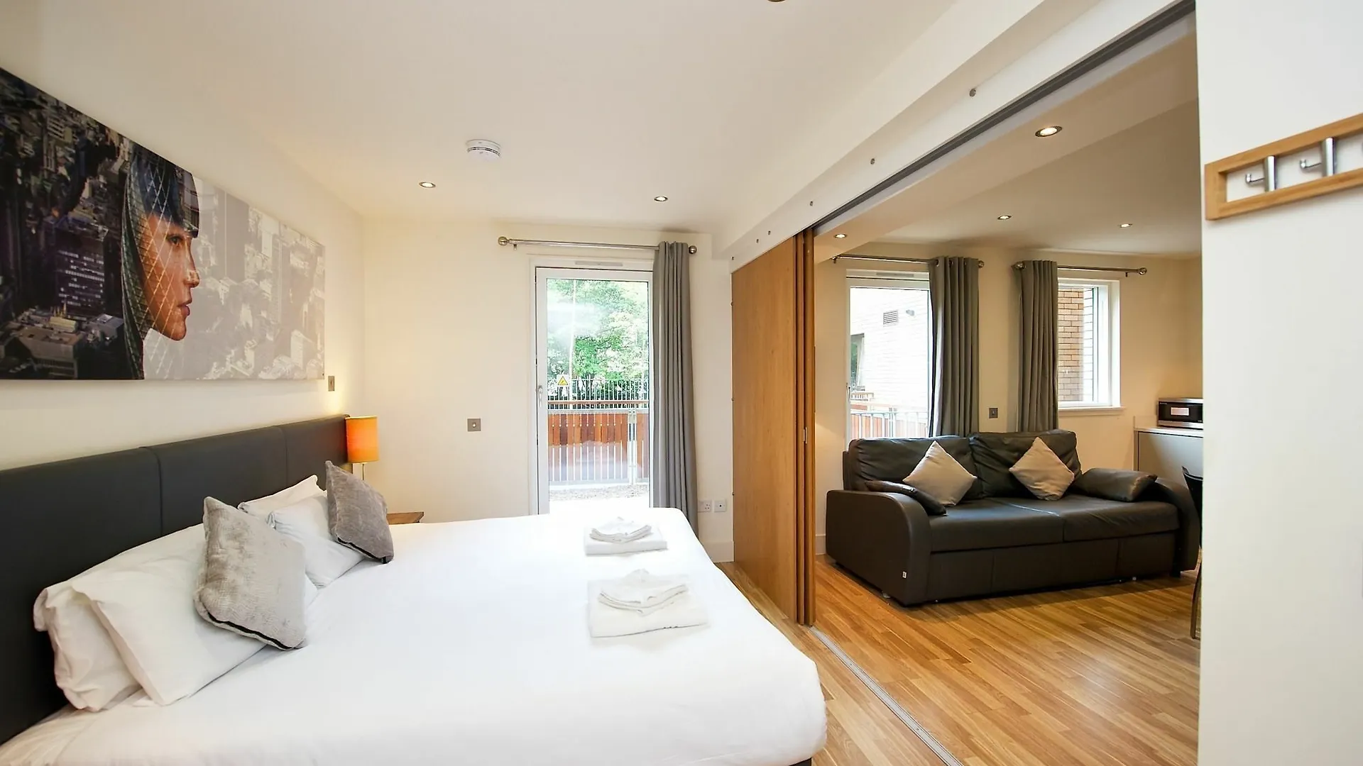Staycity Aparthotels Marseille Centre Vieux Port 3*,